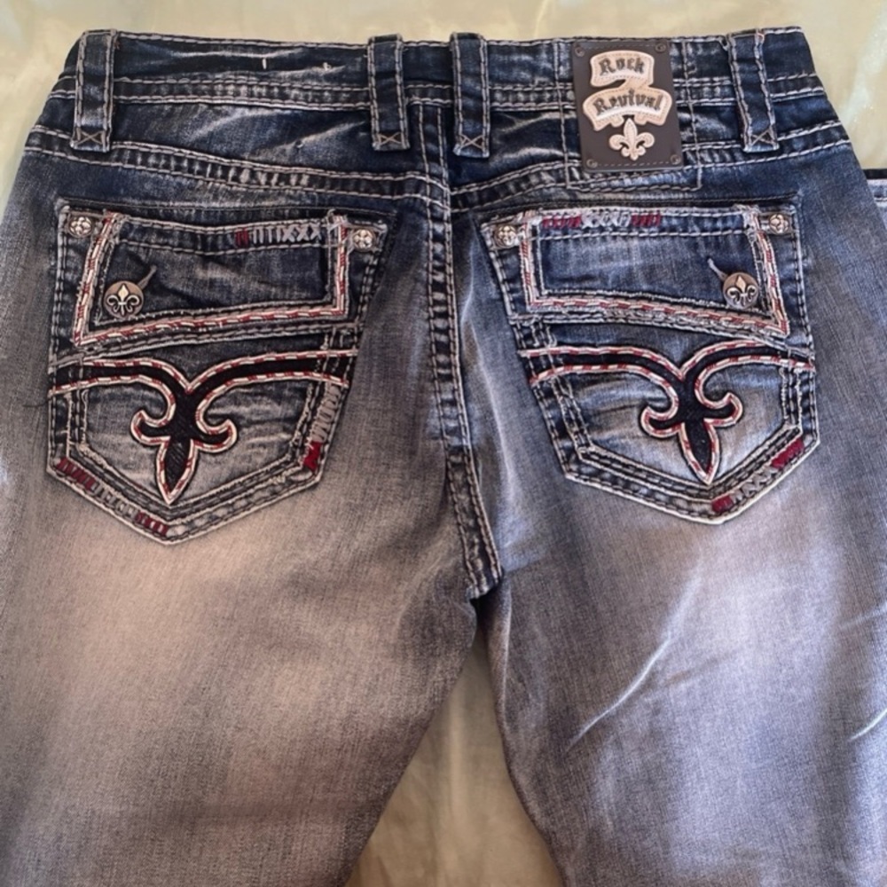 Mens Rock Revival Jeans - Picture 2 of 8